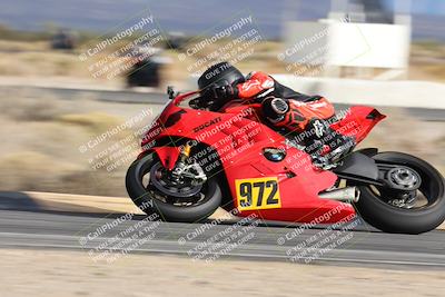 media/Nov-16-2025-Race Pace (Sun) [[8c5fa54630]]/Verified Riders/9-Turn 16 (150pm)/